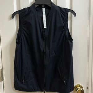 LuluLemon like the wind vest